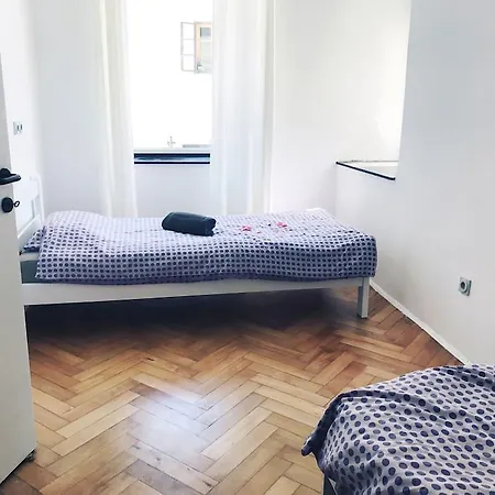 Prestiz * Radovljica